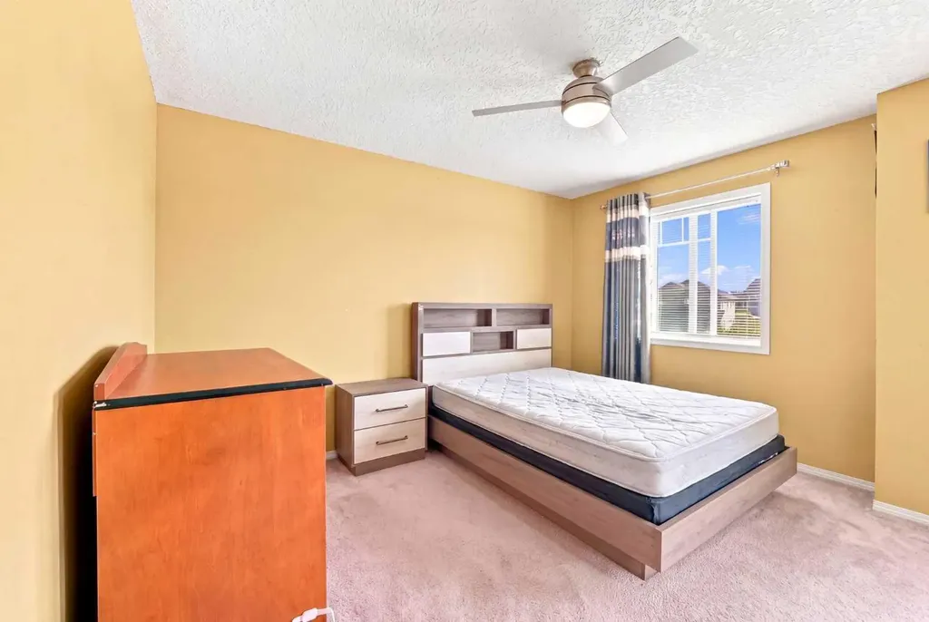 278 Martha's Manor NE Calgary AB T3Y 4Y6