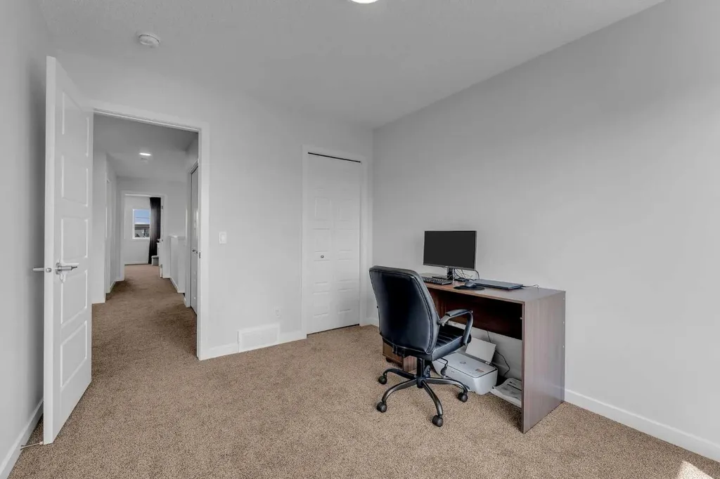 97 Corner Glen Way NE Calgary AB T3N 2L6