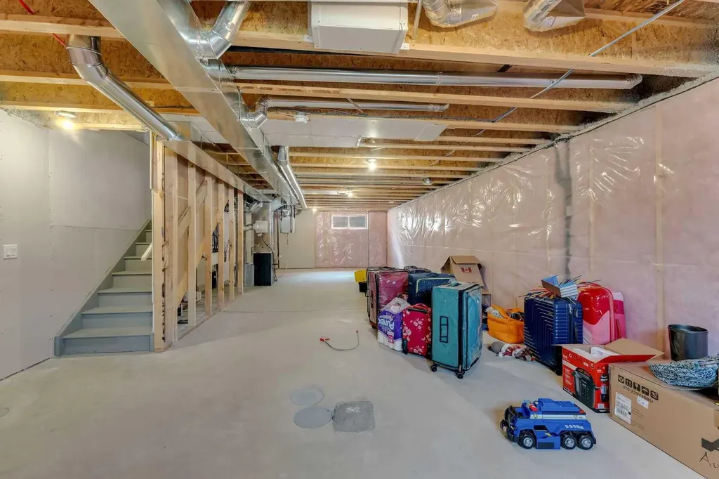 97 Corner Glen Way NE Calgary AB T3N 2L6