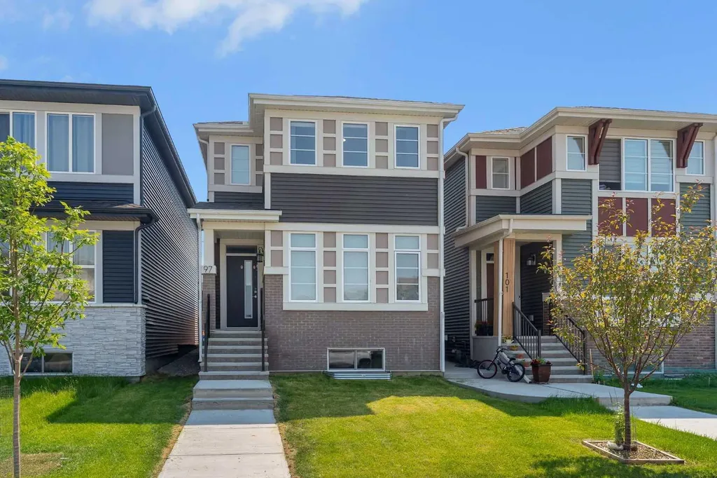 97 Corner Glen Way NE Calgary AB T3N 2L6