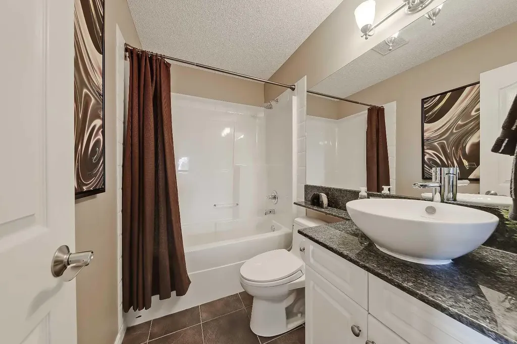 46 Spring View SW Calgary AB T3H 3S7