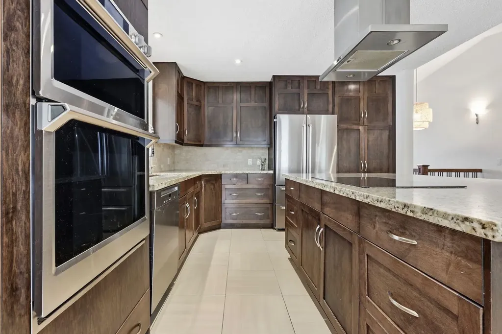 420 Douglasbank Court SE Calgary AB T2Z1X1