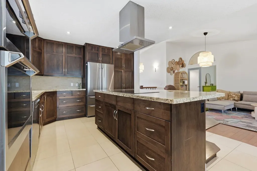 420 Douglasbank Court SE Calgary AB T2Z1X1