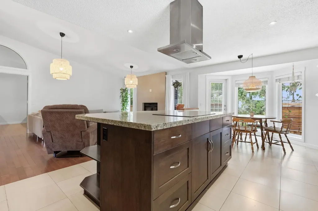 420 Douglasbank Court SE Calgary AB T2Z1X1