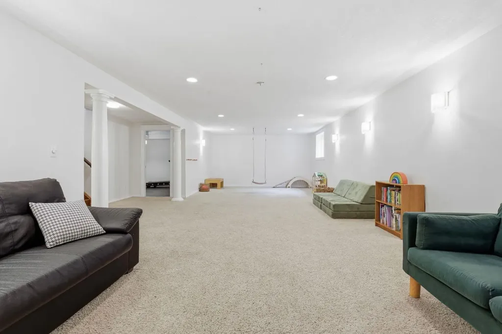 420 Douglasbank Court SE Calgary AB T2Z1X1