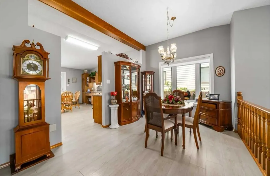 16 Carry Court SE Medicine Hat AB T1B 3T9