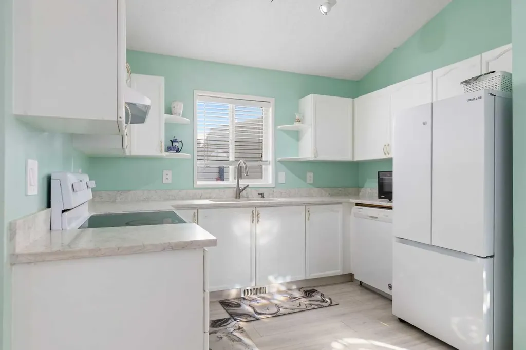 331 Coverdale Court NE Calgary AB T3K 4J8