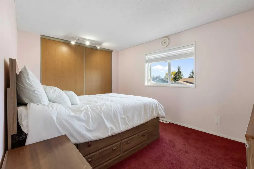 331 Coverdale Court NE Calgary AB T3K 4J8
