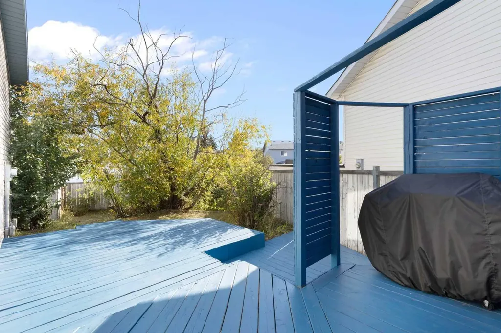 331 Coverdale Court NE Calgary AB T3K 4J8