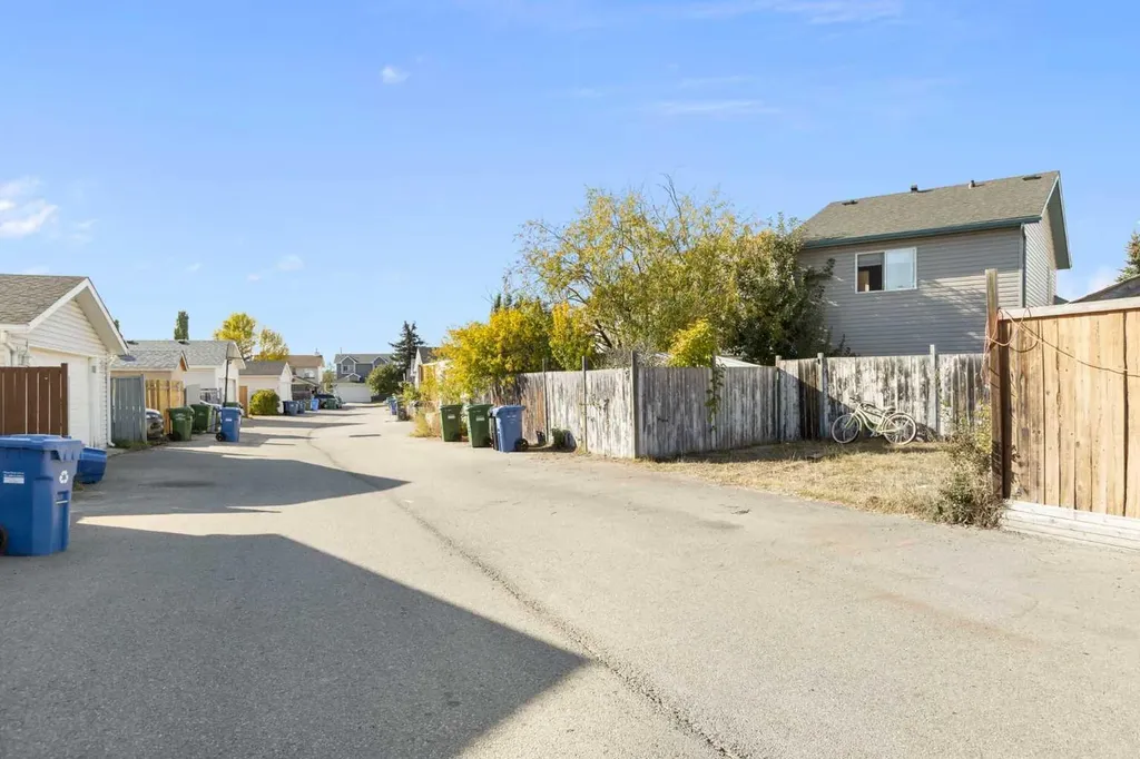 331 Coverdale Court NE Calgary AB T3K 4J8