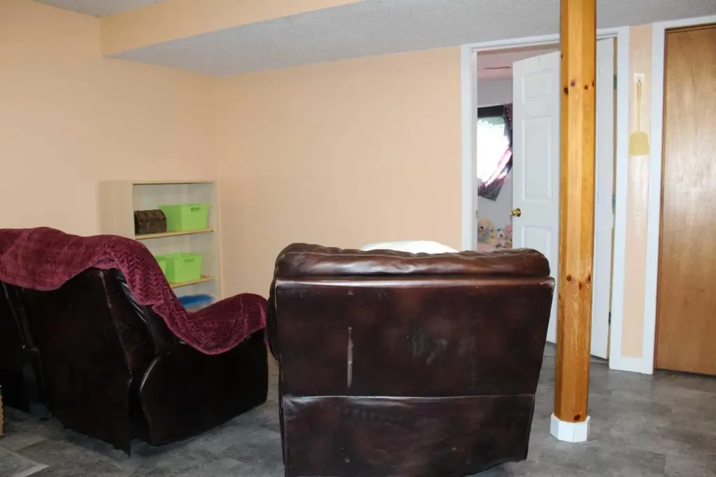 420 3rd Street NE Manning AB T0H 2M0