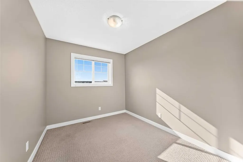 141 Pantego Lane NW Calgary AB T3K0T1