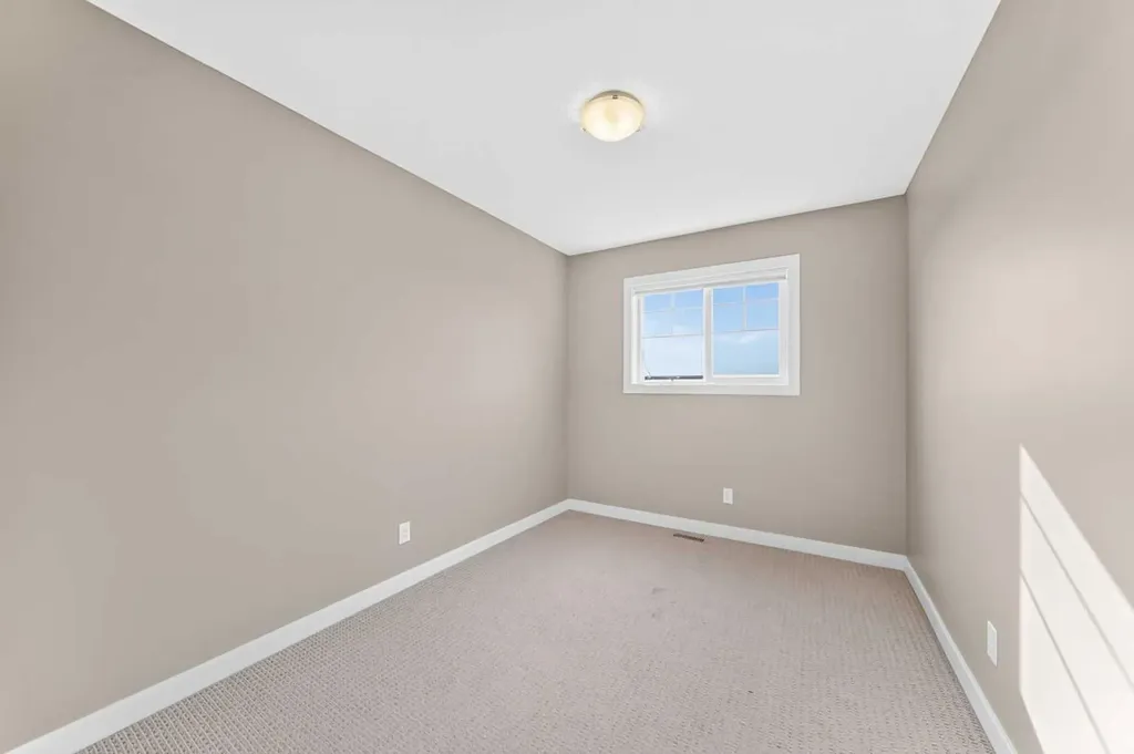 141 Pantego Lane NW Calgary AB T3K0T1
