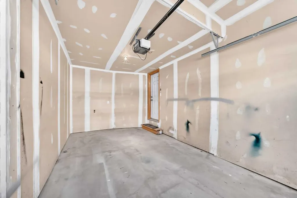 141 Pantego Lane NW Calgary AB T3K0T1