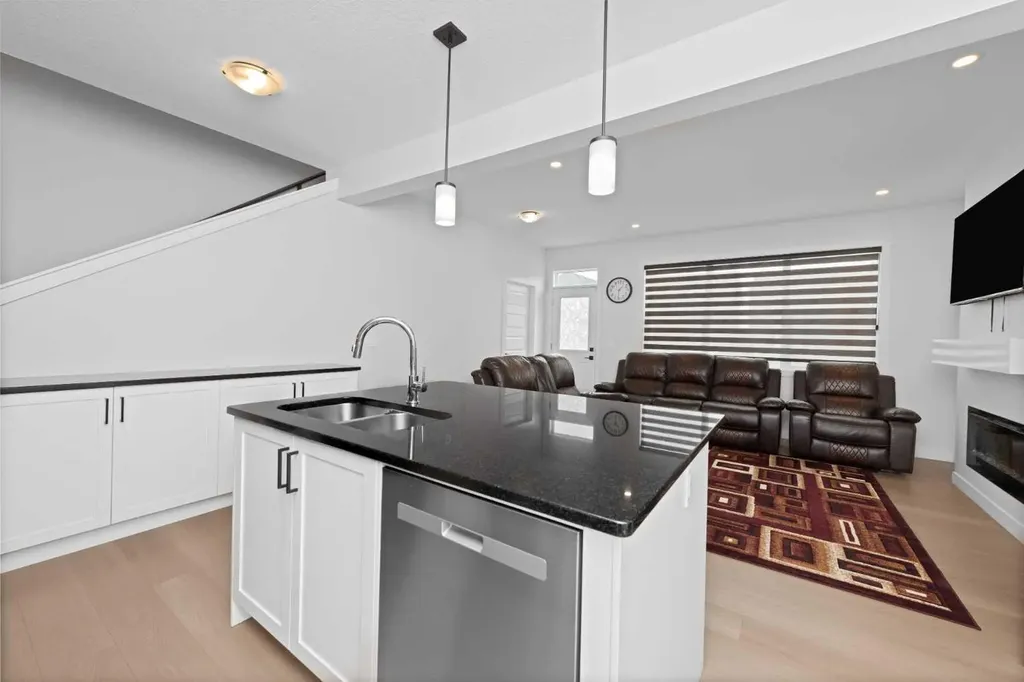 328 Homestead Grove NE Calgary AB T3J 5R6