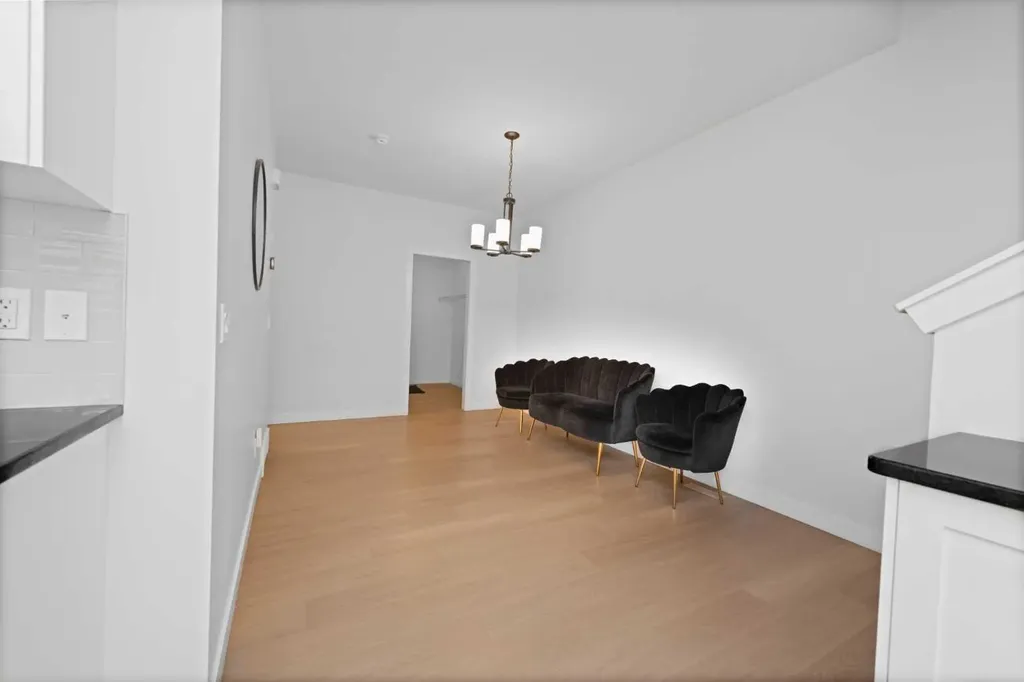 328 Homestead Grove NE Calgary AB T3J 5R6