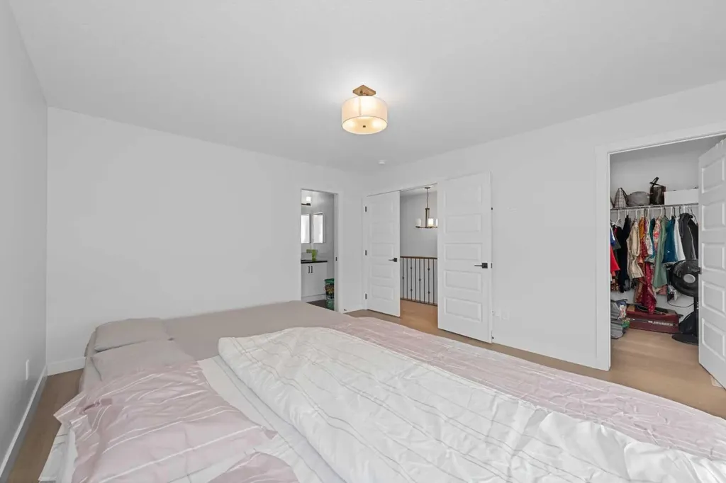 328 Homestead Grove NE Calgary AB T3J 5R6