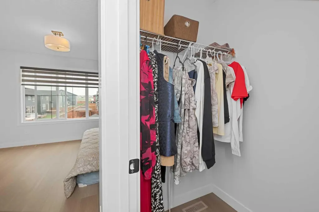 328 Homestead Grove NE Calgary AB T3J 5R6
