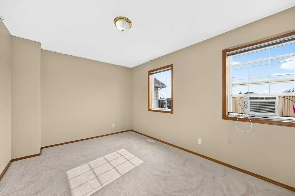 54 Coral Springs Court NE Calgary AB T3J 3W9