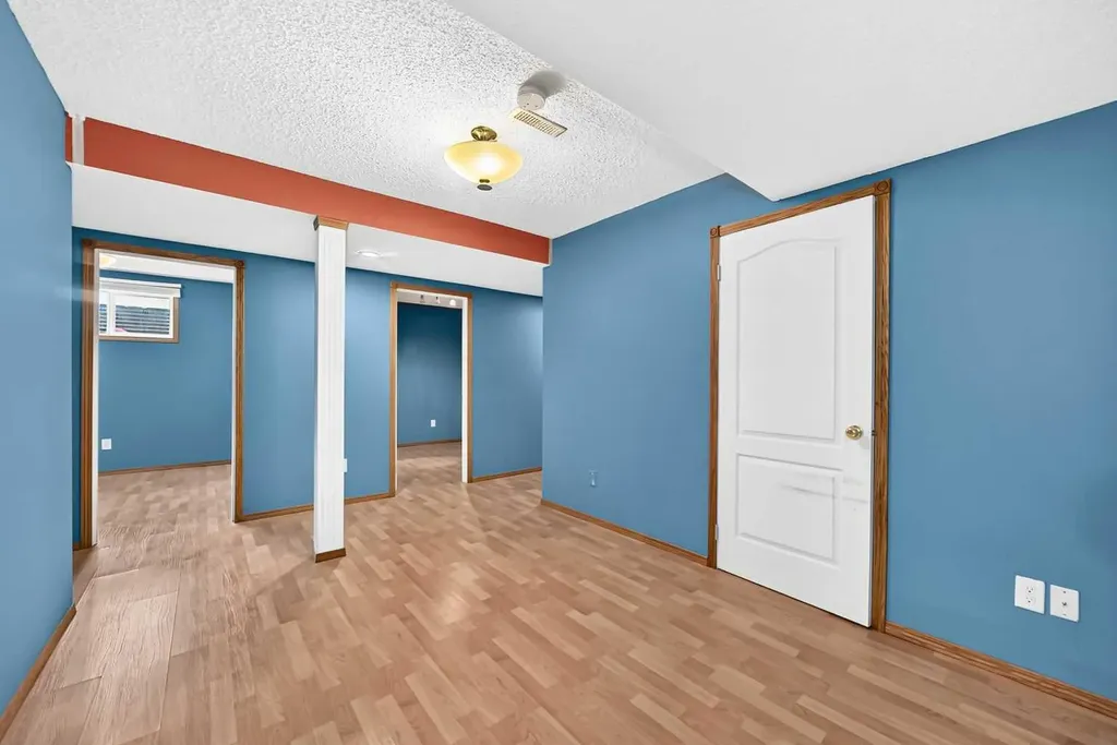 54 Coral Springs Court NE Calgary AB T3J 3W9