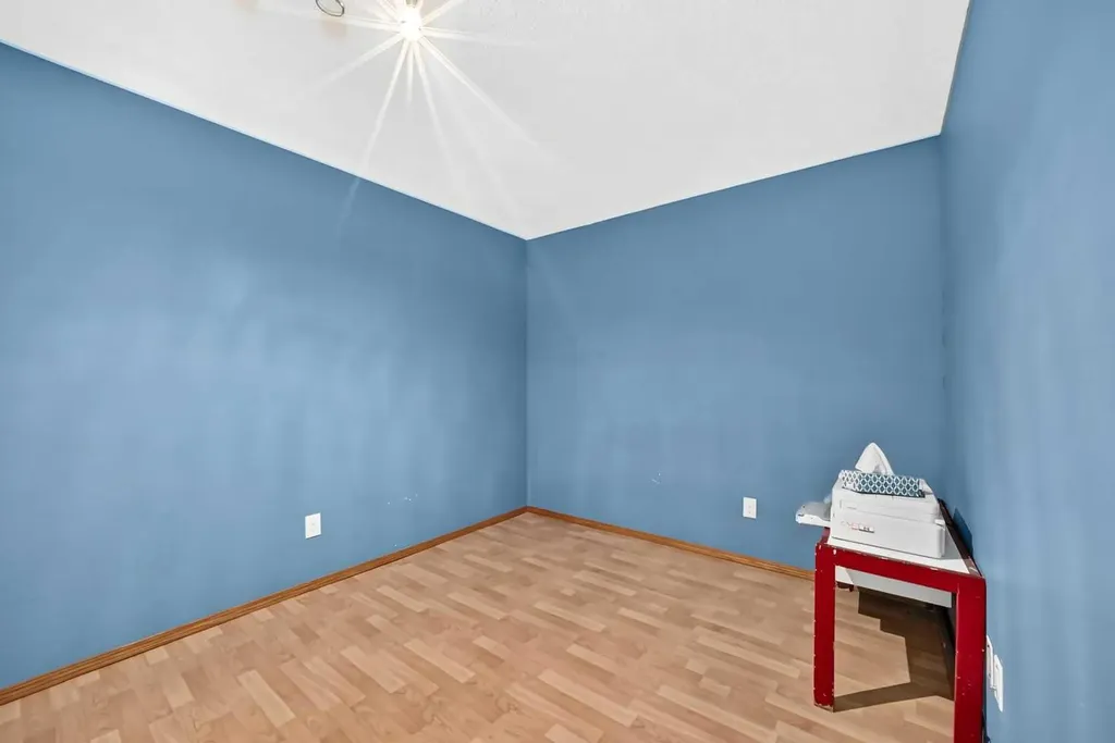 54 Coral Springs Court NE Calgary AB T3J 3W9