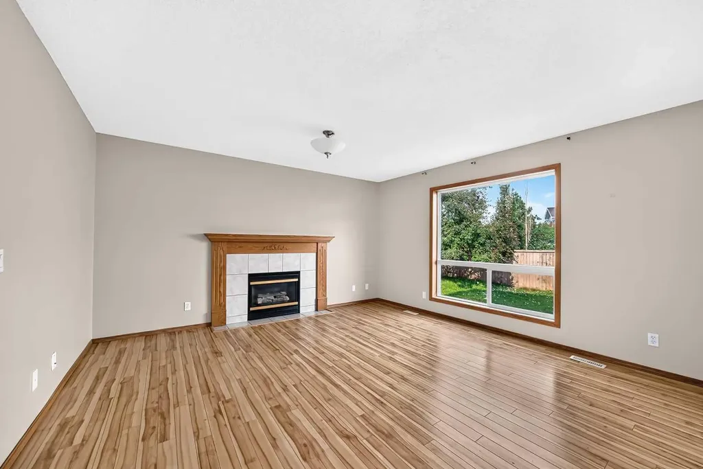 54 Coral Springs Court NE Calgary AB T3J 3W9