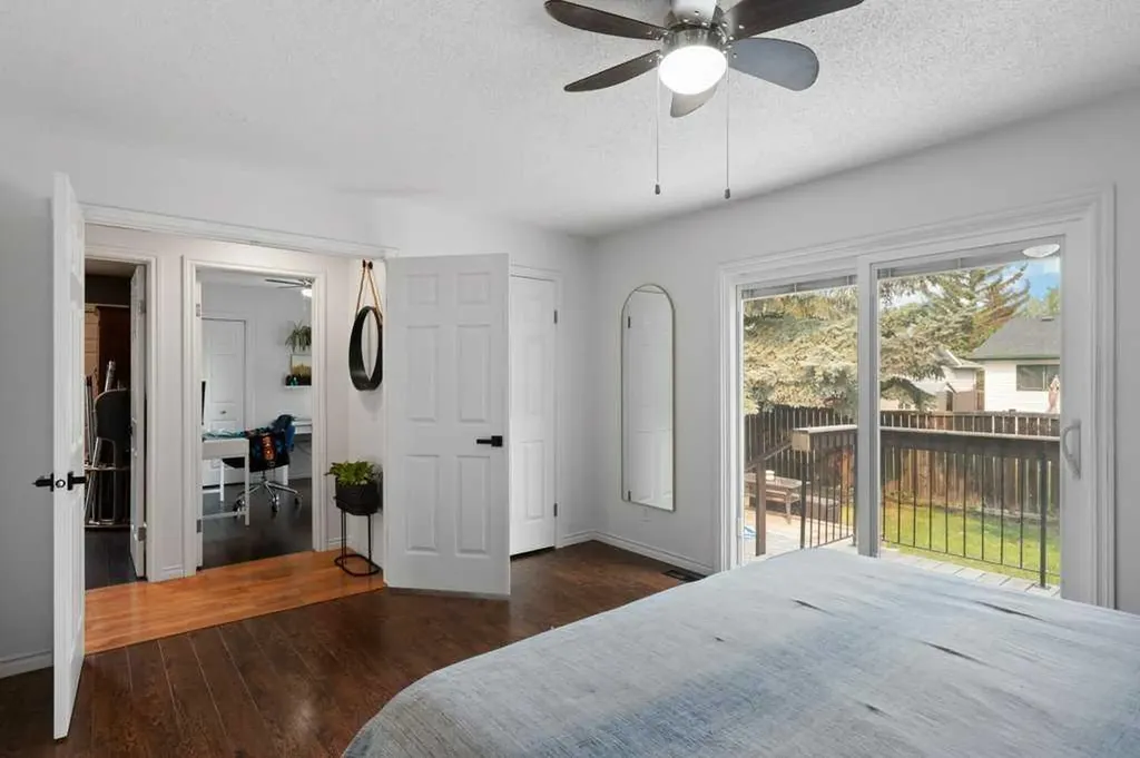 167 Deerpath Court SE Calgary AB T2J 6K9