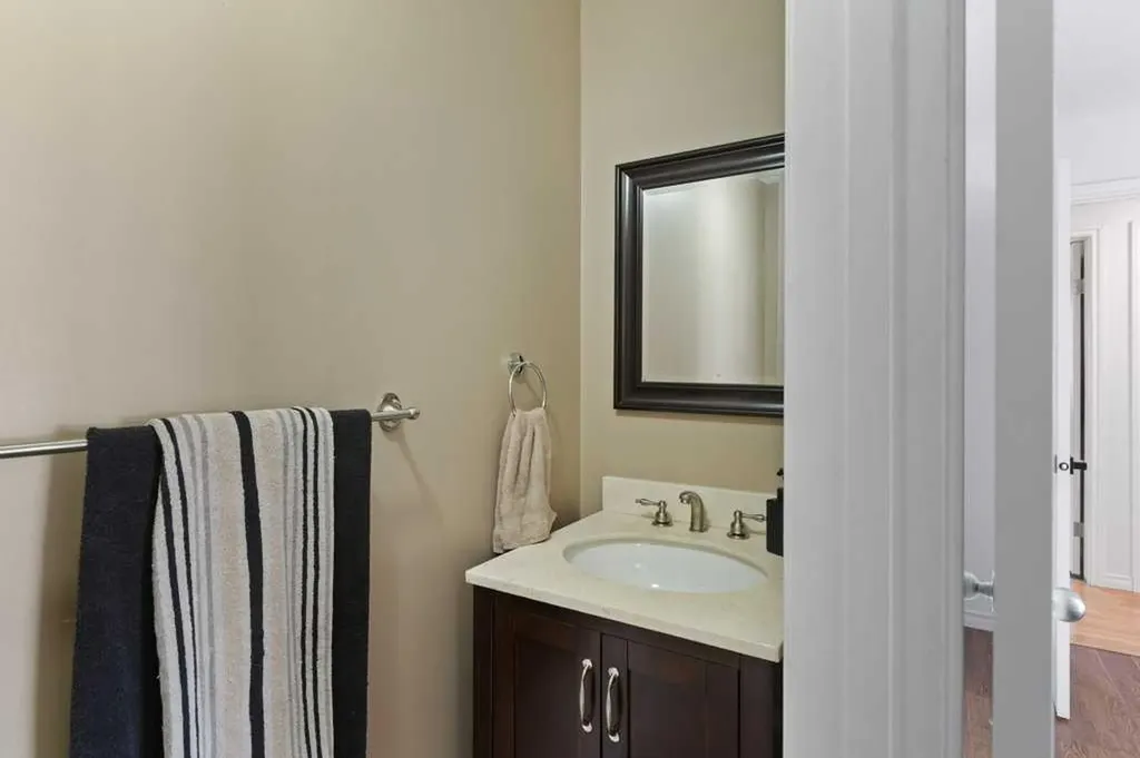 167 Deerpath Court SE Calgary AB T2J 6K9