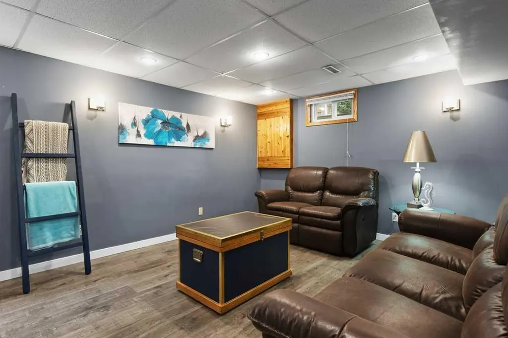167 Deerpath Court SE Calgary AB T2J 6K9