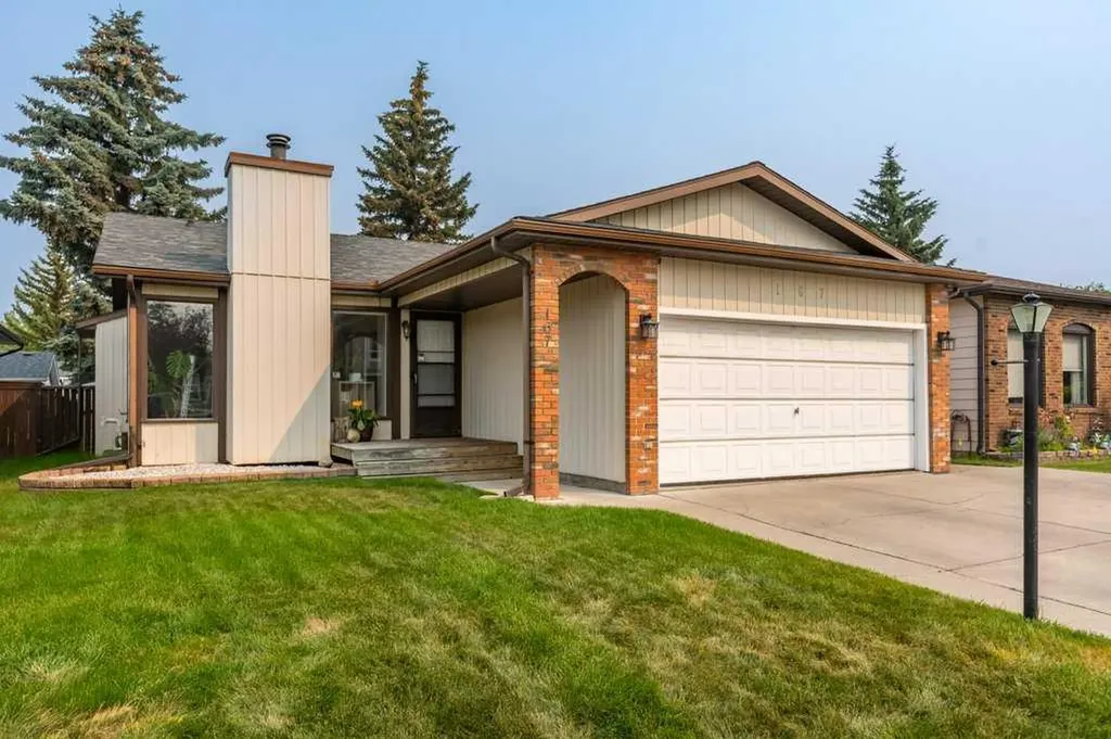 167 Deerpath Court SE Calgary AB T2J 6K9