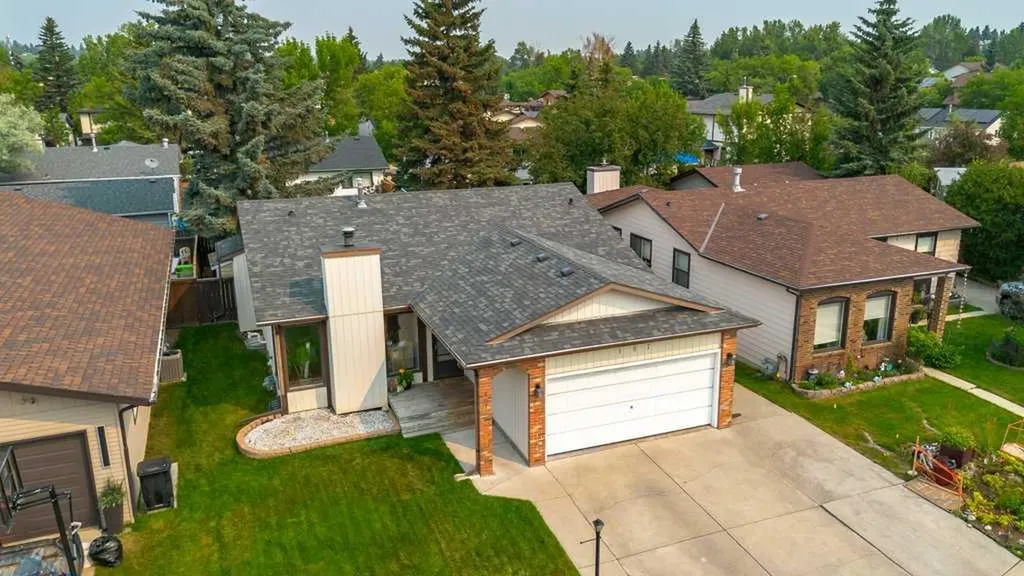 167 Deerpath Court SE Calgary AB T2J 6K9