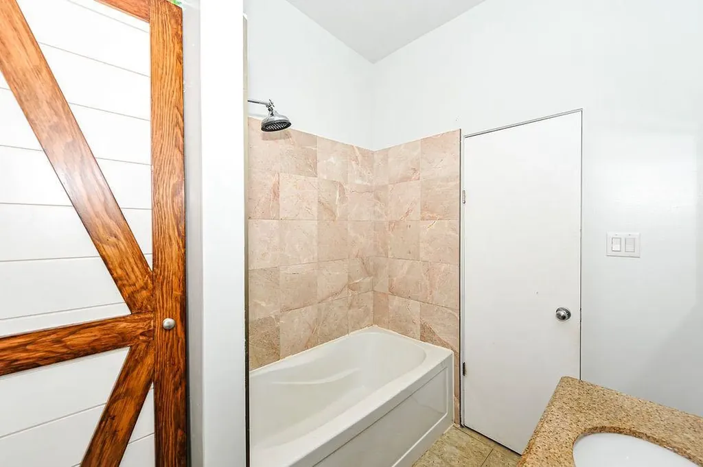 Mount Pleasant Drive Camrose AB T4V 2M6