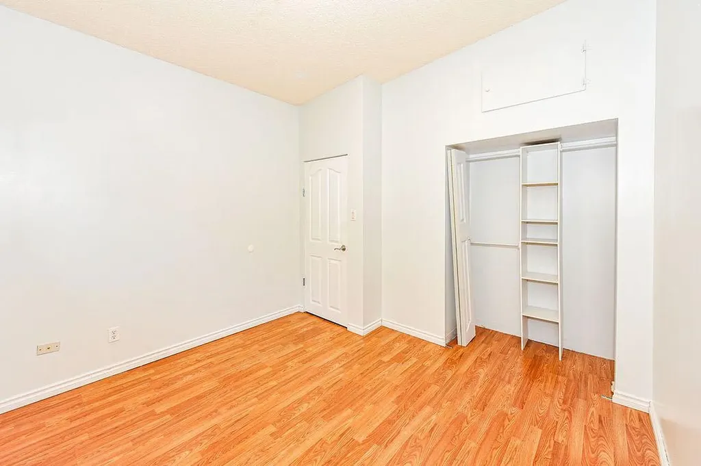 Mount Pleasant Drive Camrose AB T4V 2M6