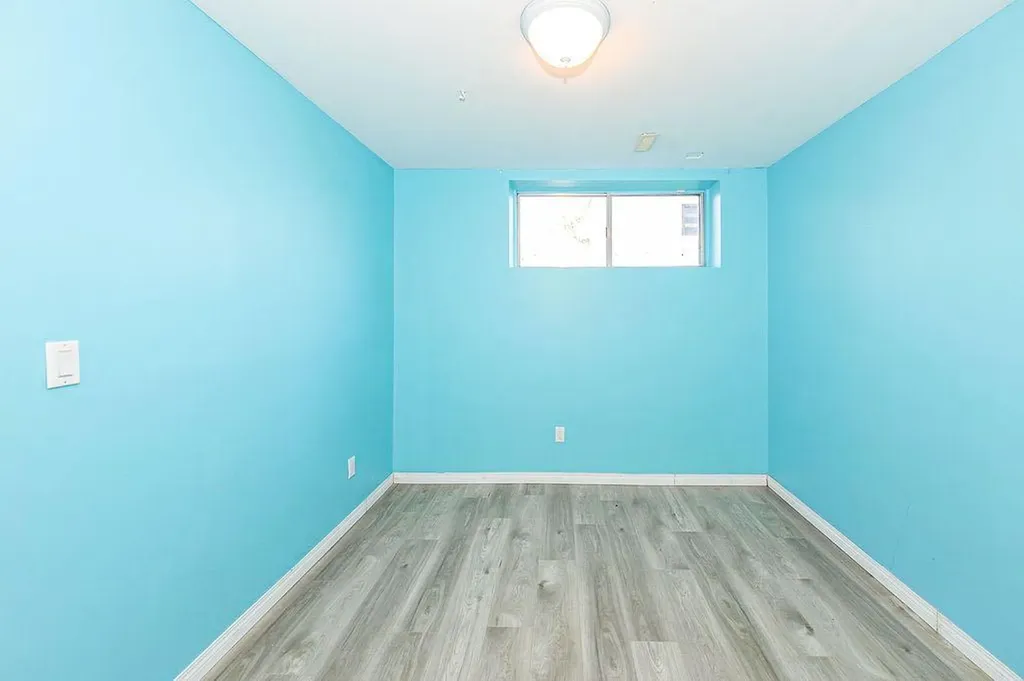Mount Pleasant Drive Camrose AB T4V 2M6