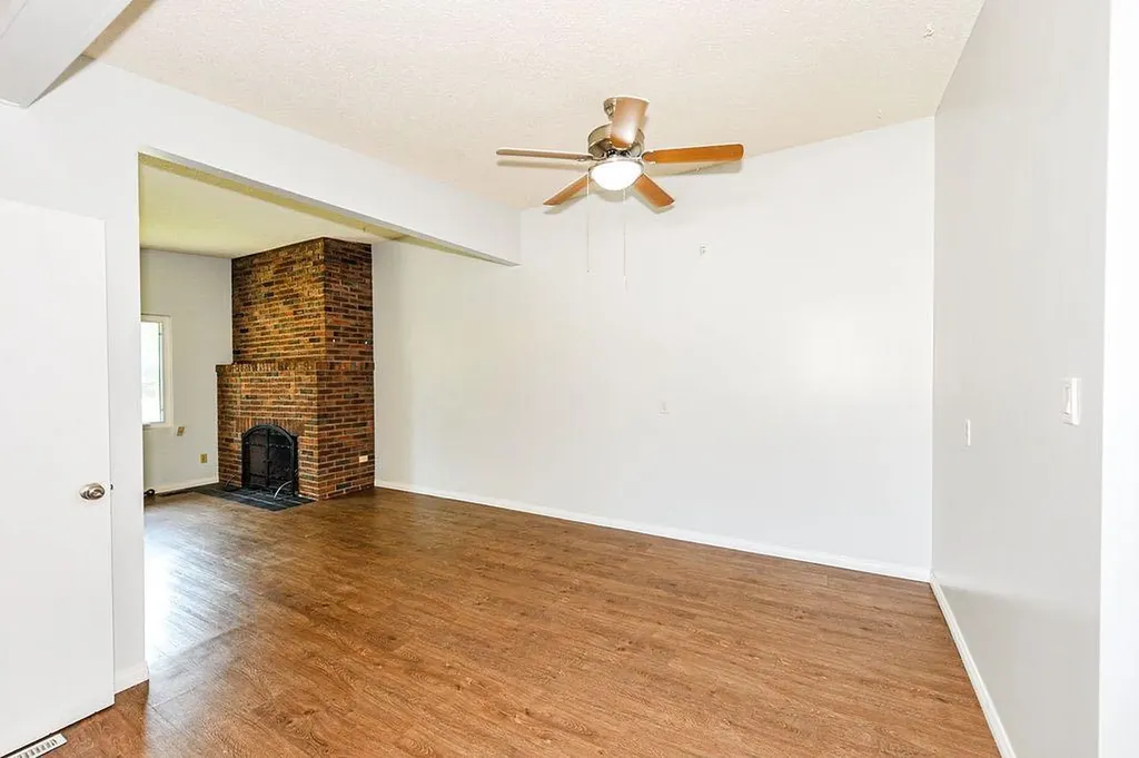 Mount Pleasant Drive Camrose AB T4V 2M6