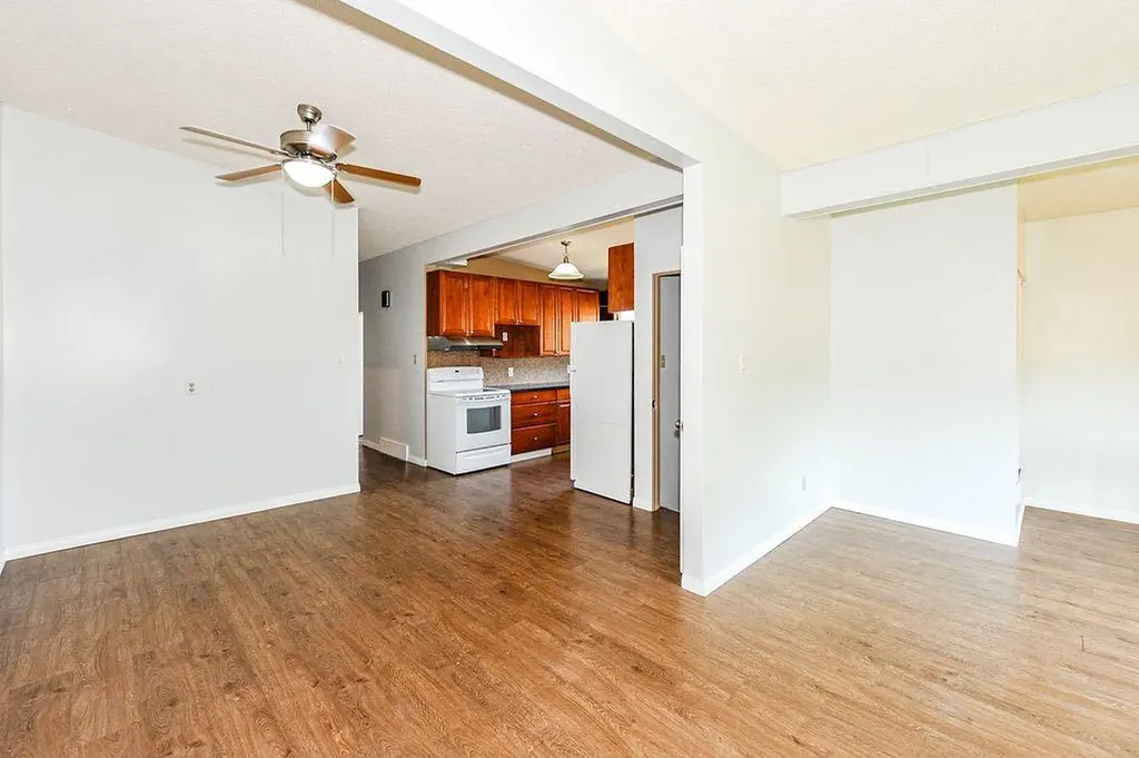 Mount Pleasant Drive Camrose AB T4V 2M6
