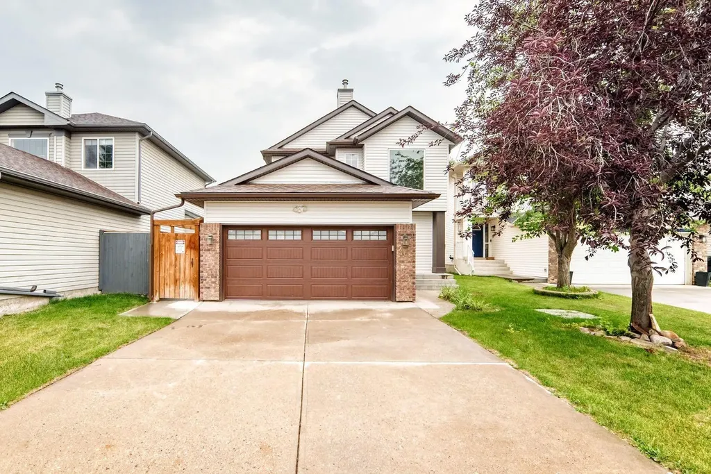 262 Coventry Court NE Calgary AB T3K 5E8