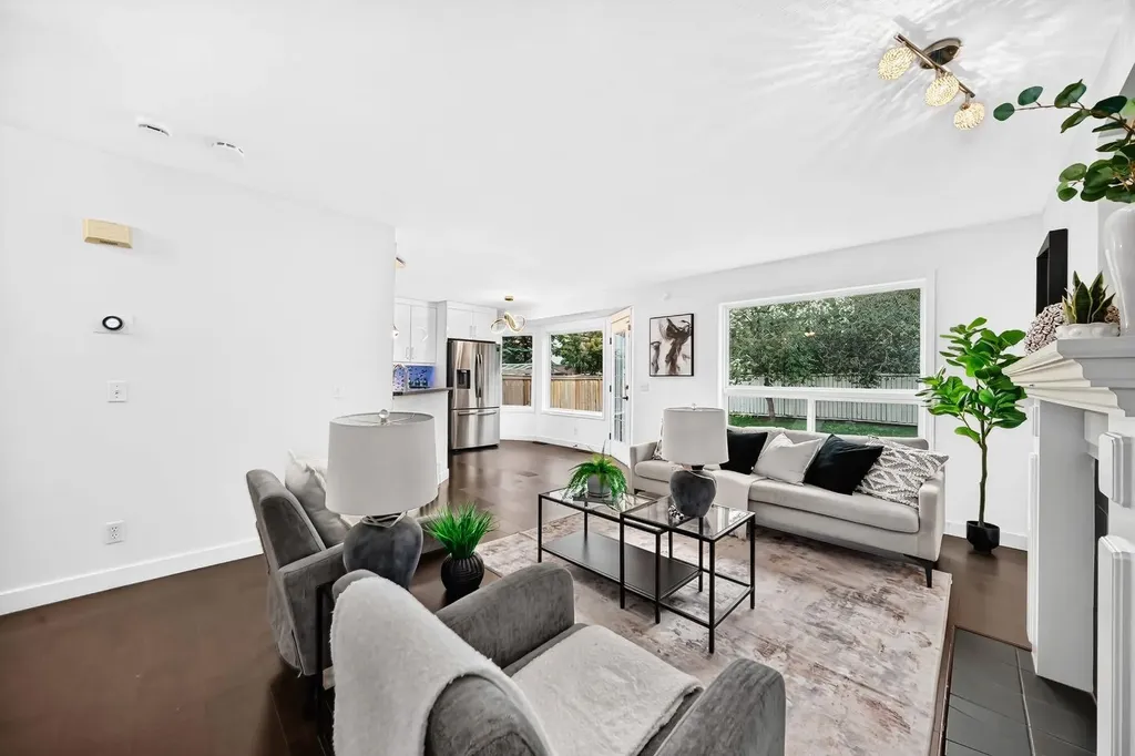 262 Coventry Court NE Calgary AB T3K 5E8