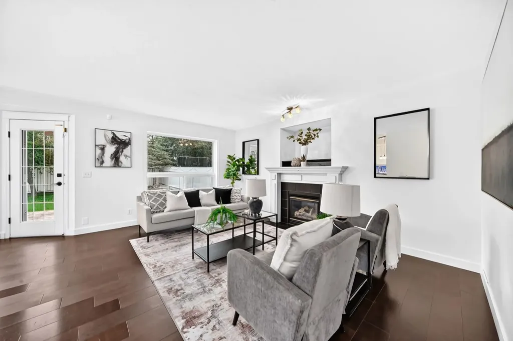 262 Coventry Court NE Calgary AB T3K 5E8