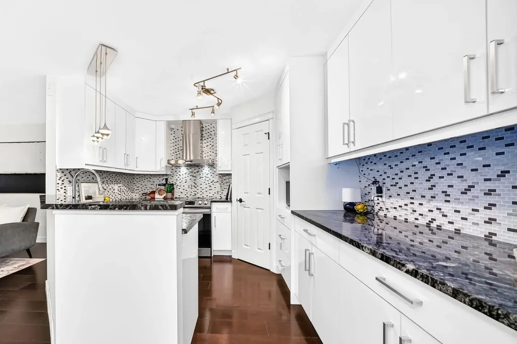 262 Coventry Court NE Calgary AB T3K 5E8