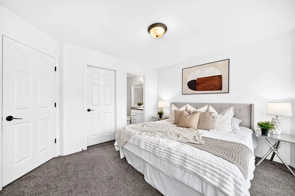 262 Coventry Court NE Calgary AB T3K 5E8