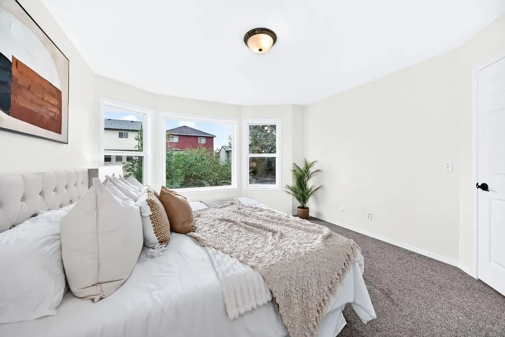 262 Coventry Court NE Calgary AB T3K 5E8