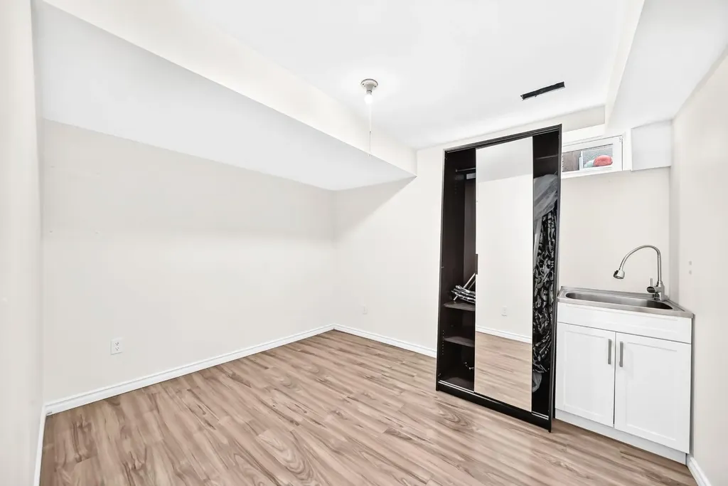 262 Coventry Court NE Calgary AB T3K 5E8