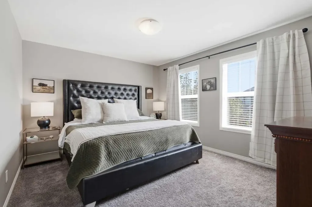 14 Reid Court Sylvan Lake AB T4S 0L9