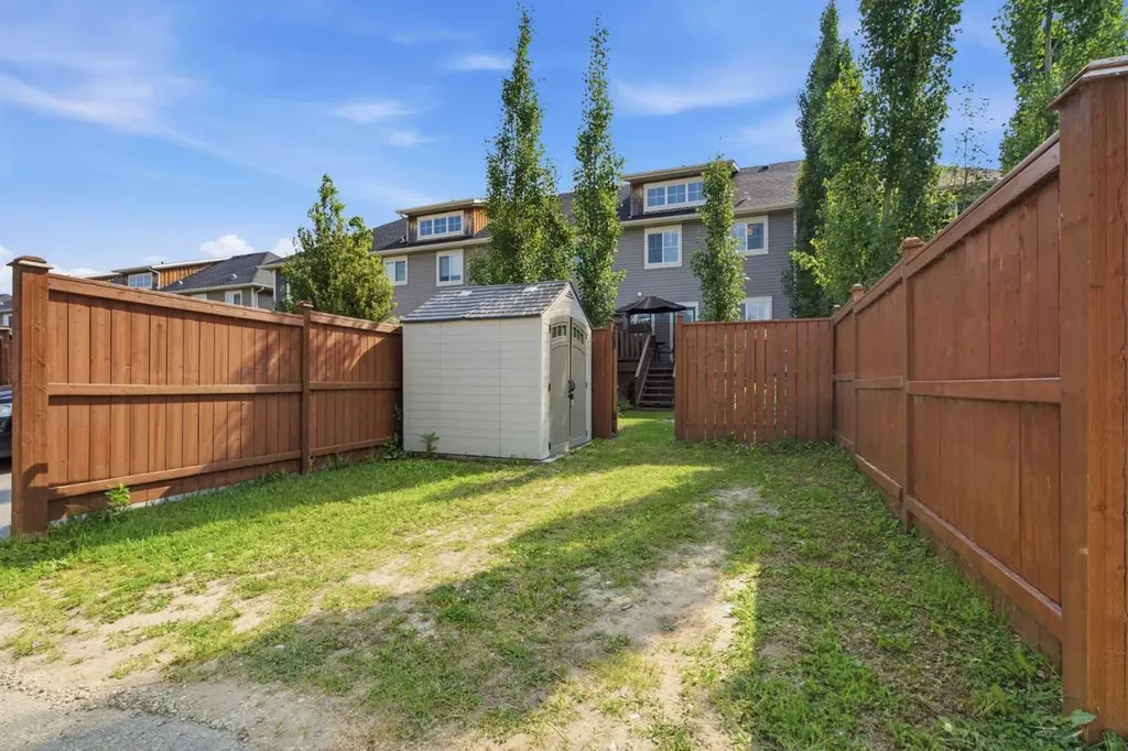 14 Reid Court Sylvan Lake AB T4S 0L9