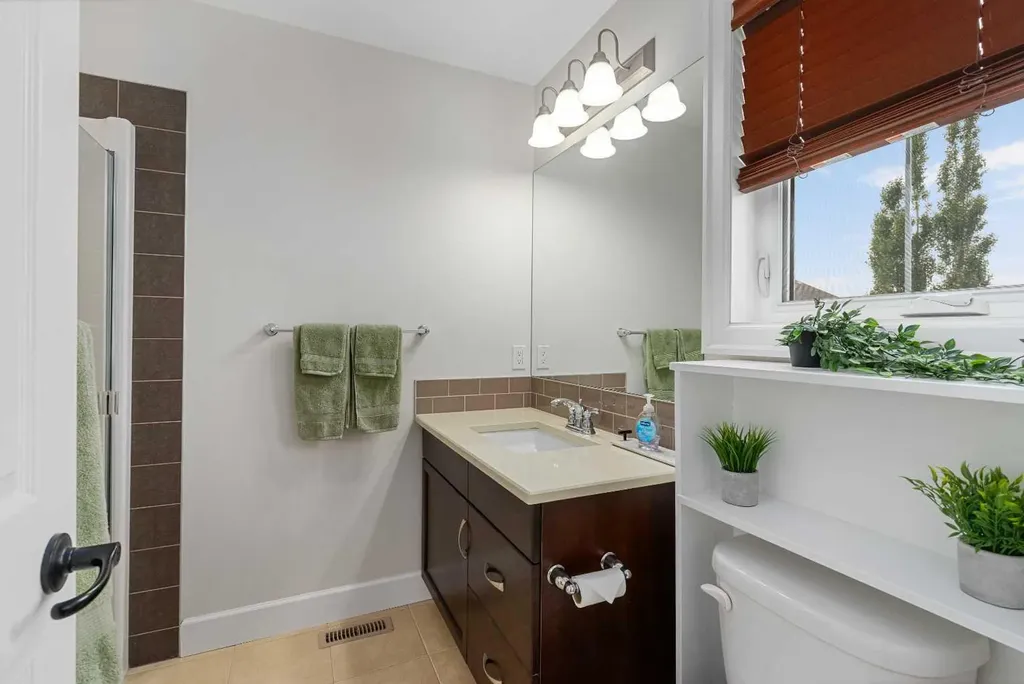 1575 Windstone Road SW Airdrie AB T4B 3X6