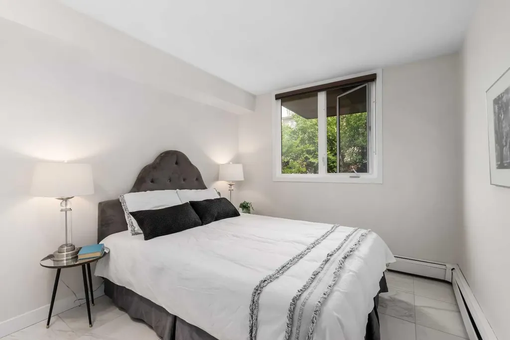225 25 Avenue SW Calgary AB T2S 2V2