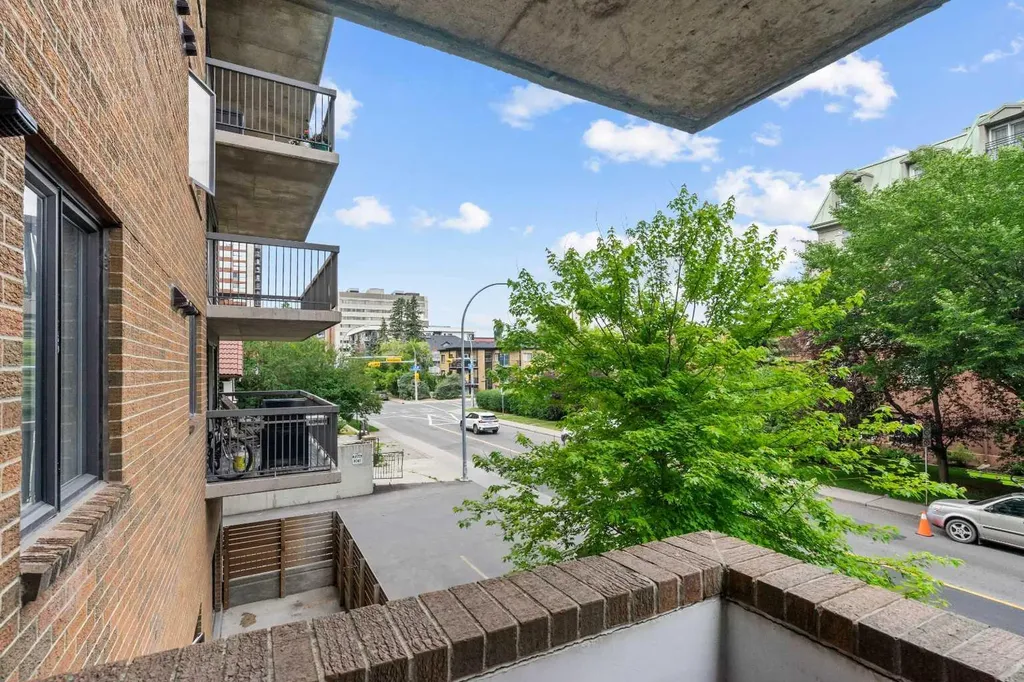 225 25 Avenue SW Calgary AB T2S 2V2