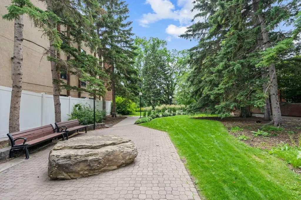 225 25 Avenue SW Calgary AB T2S 2V2