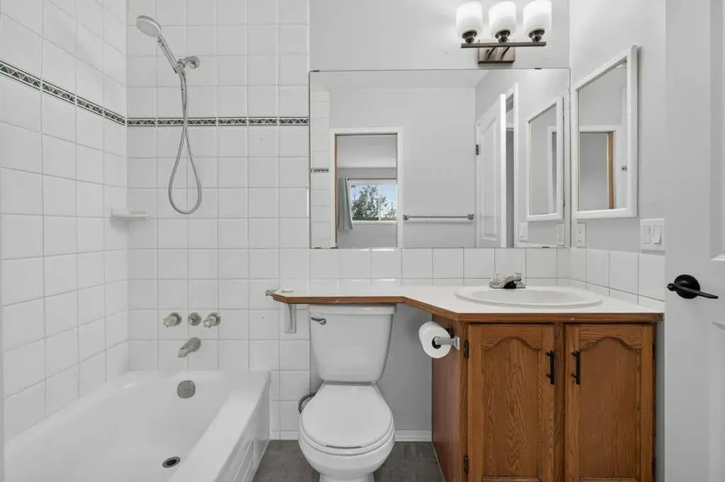 44 Falshire Close NE Calgary AB T3J 3A1